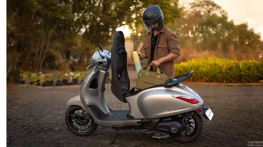 Bajaj Chetak 3503